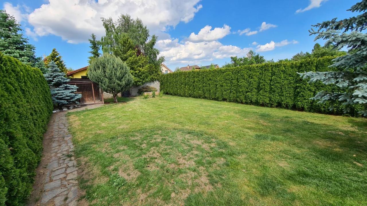 Rodinny Dom "Ako Doma" Veľký Slavkov Exterior foto