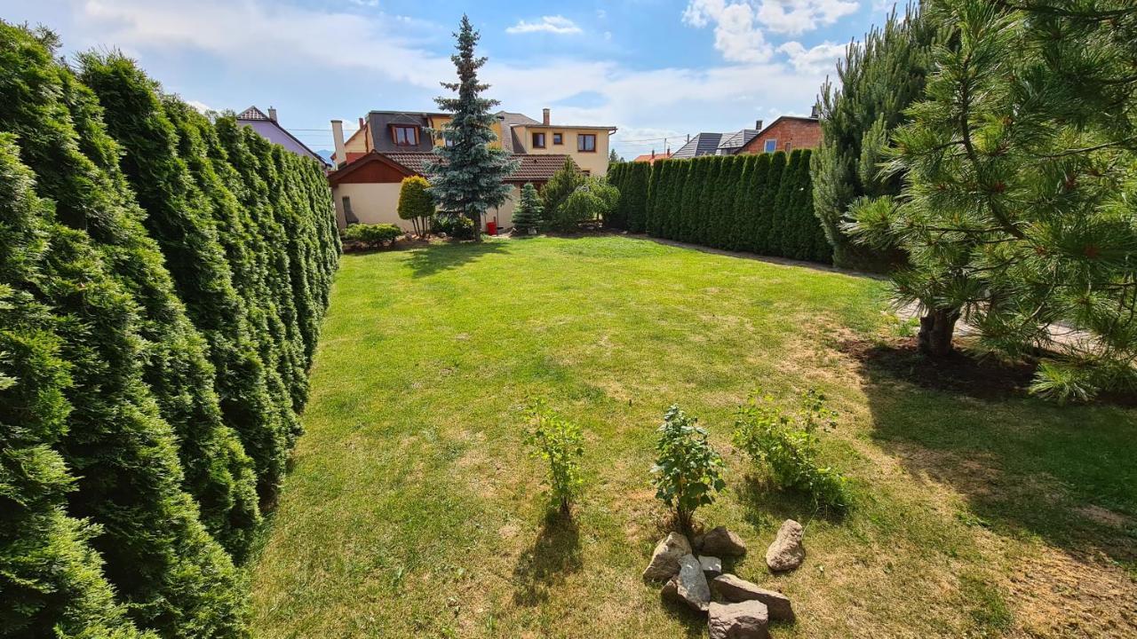 Rodinny Dom "Ako Doma" Veľký Slavkov Exterior foto